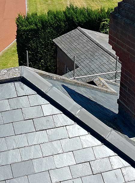 R W Roofing - Ridge & Hip Tile Repairs - Crowthorne, Berkshire